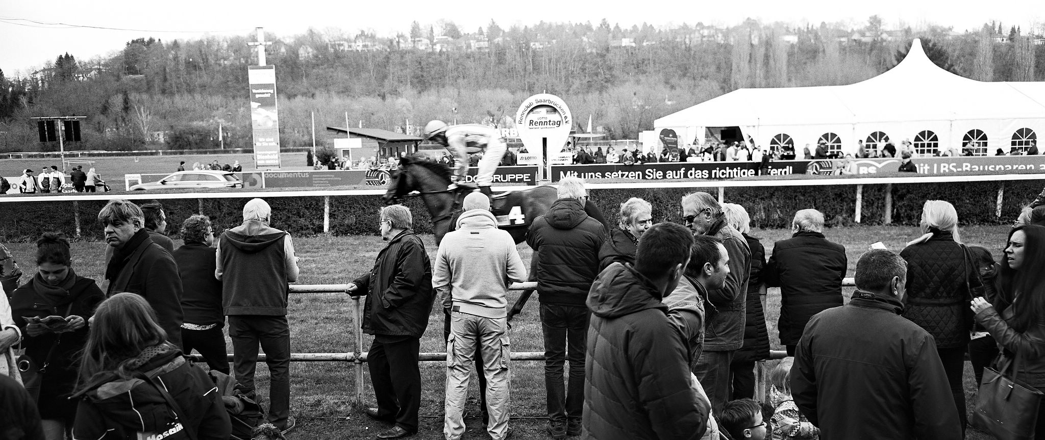 2018 04 02 holga pan 6x12 04a 14 39393223990 o