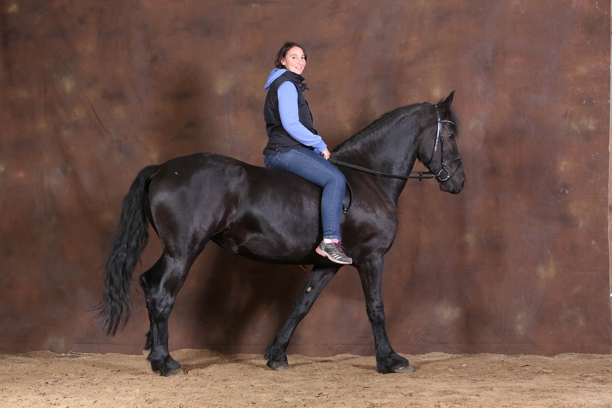 Ur4a1044 21998720116 o