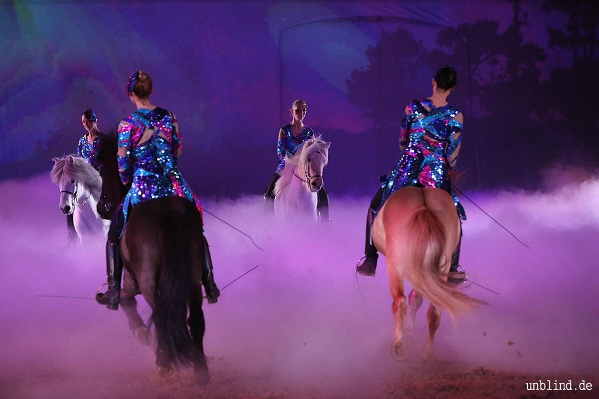 Web 126 08 unb 2225 9184666081 o