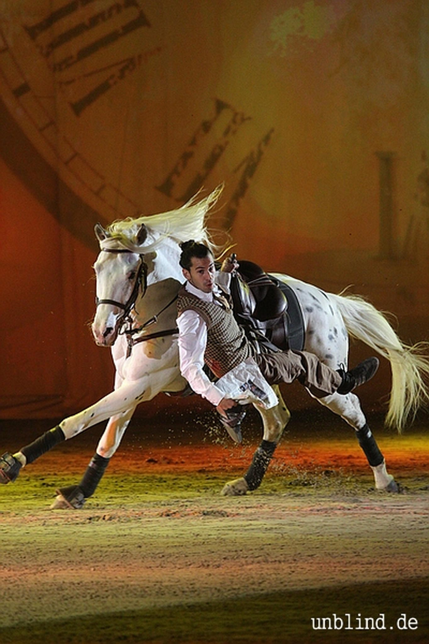 Web 181 12 unb 7722 9187069214 o