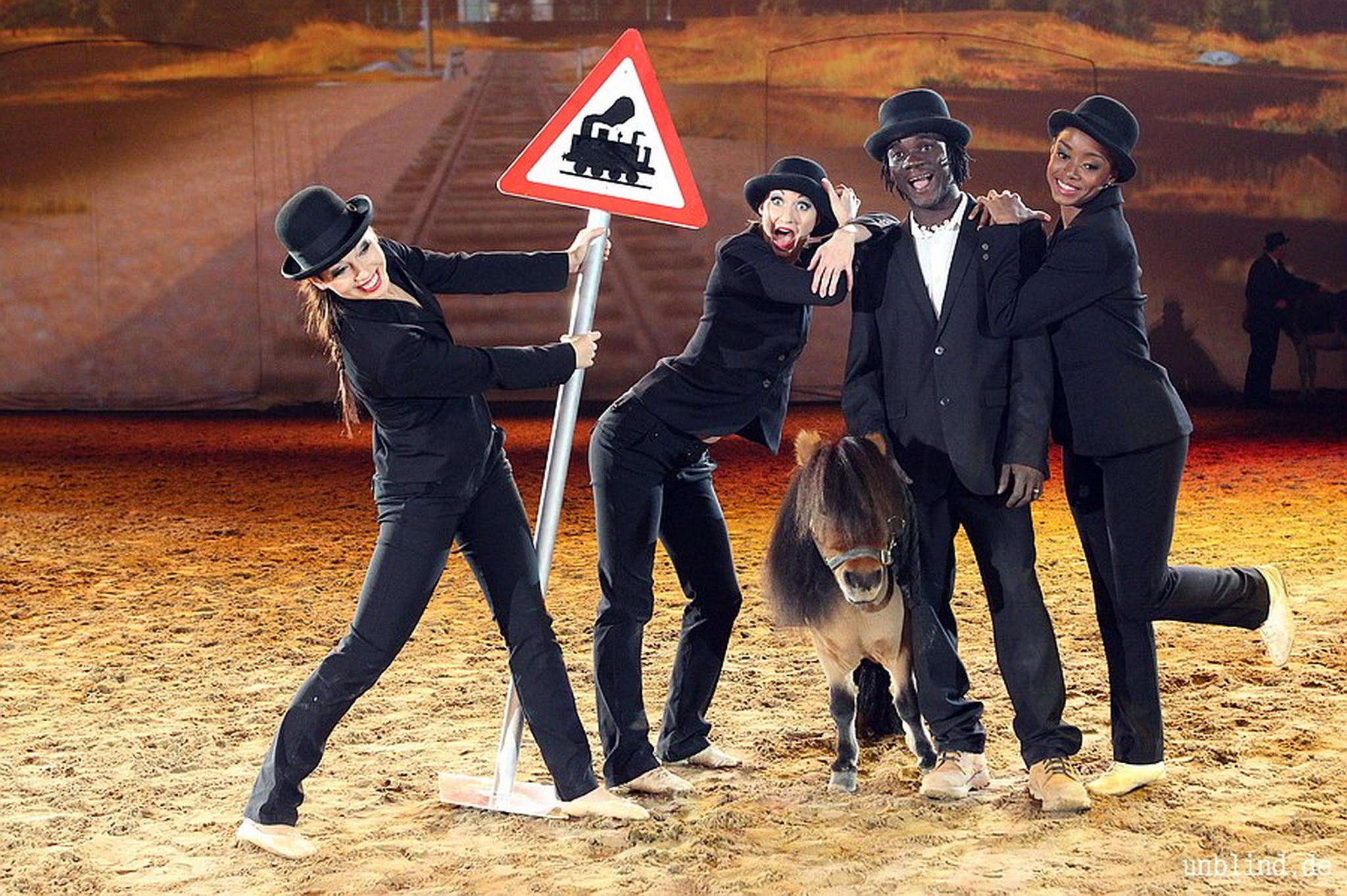 Web 243 16 unb 1166 9184558743 o