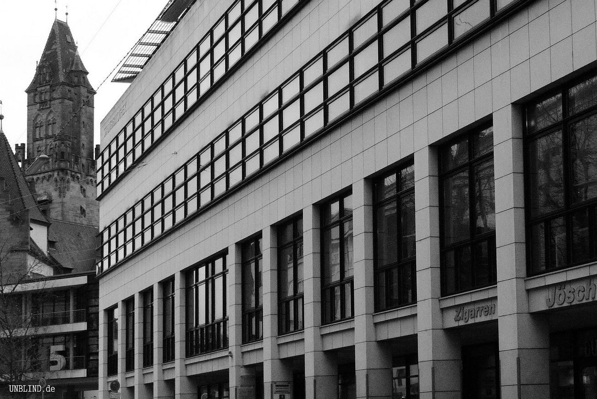 0050 web haus1 9181856079 o