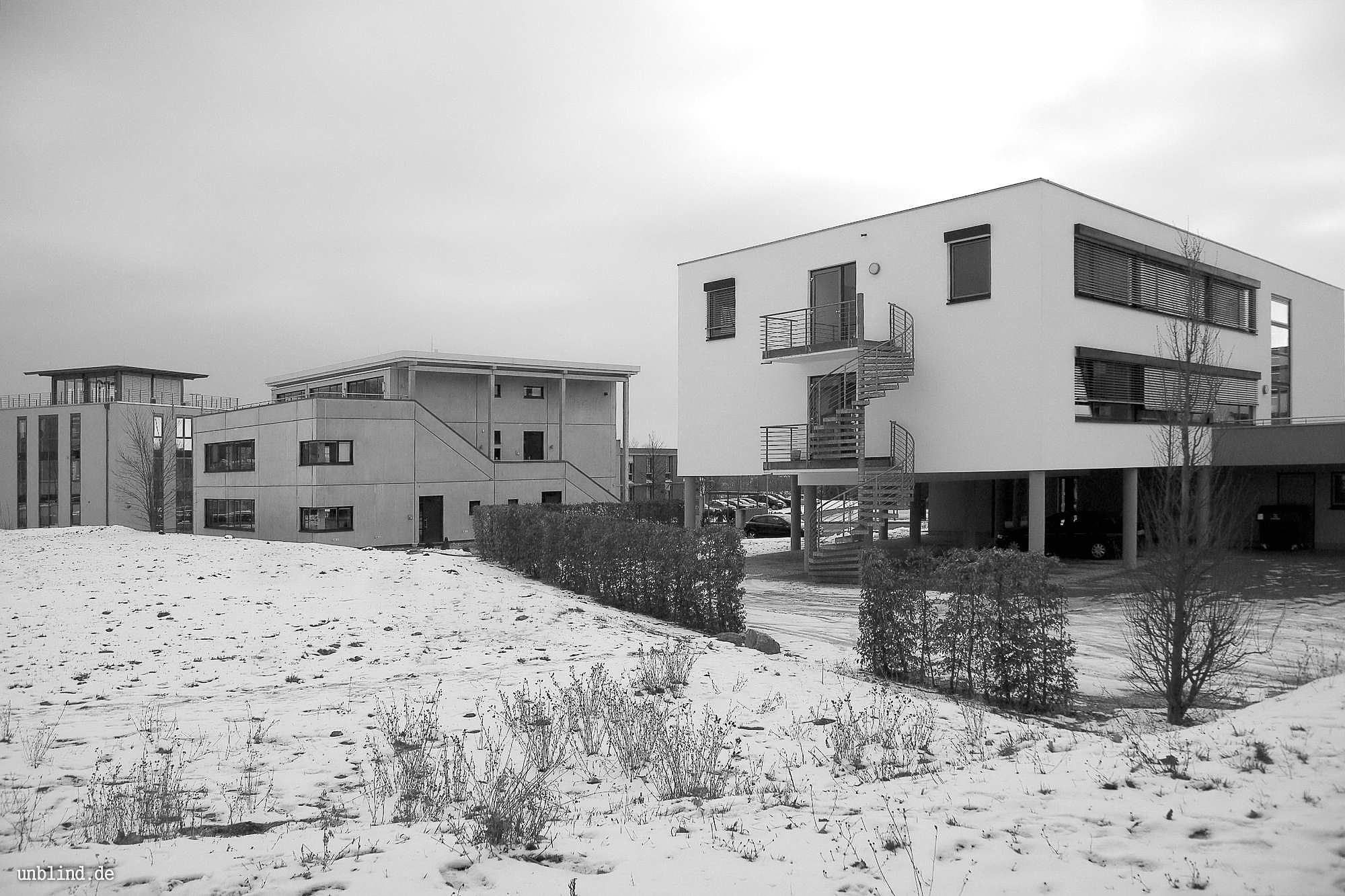 Beton und glas 8418350566 o