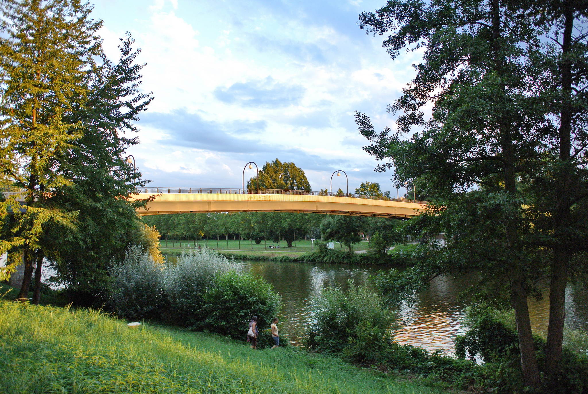 Eine saarbrcke 9439846978 o