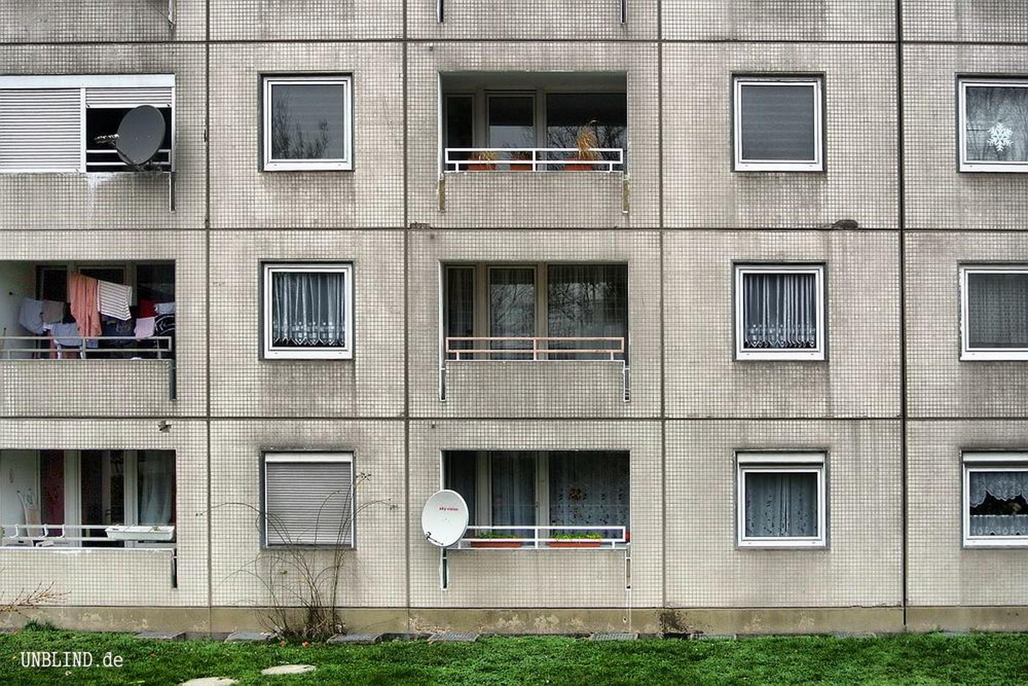 Geflieste platte 8361774645 o