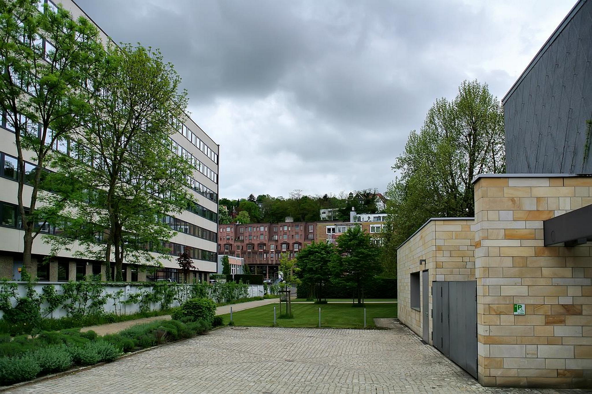 Saarbrcken 8728788366 o