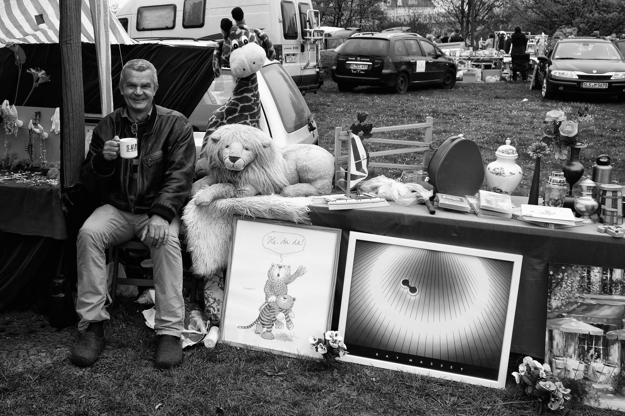 Der nette flohmarkthndler und sein team 14421346745 o